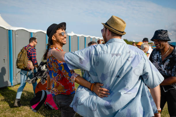 Best Portable toilet rental cost  in Bentonville, AR